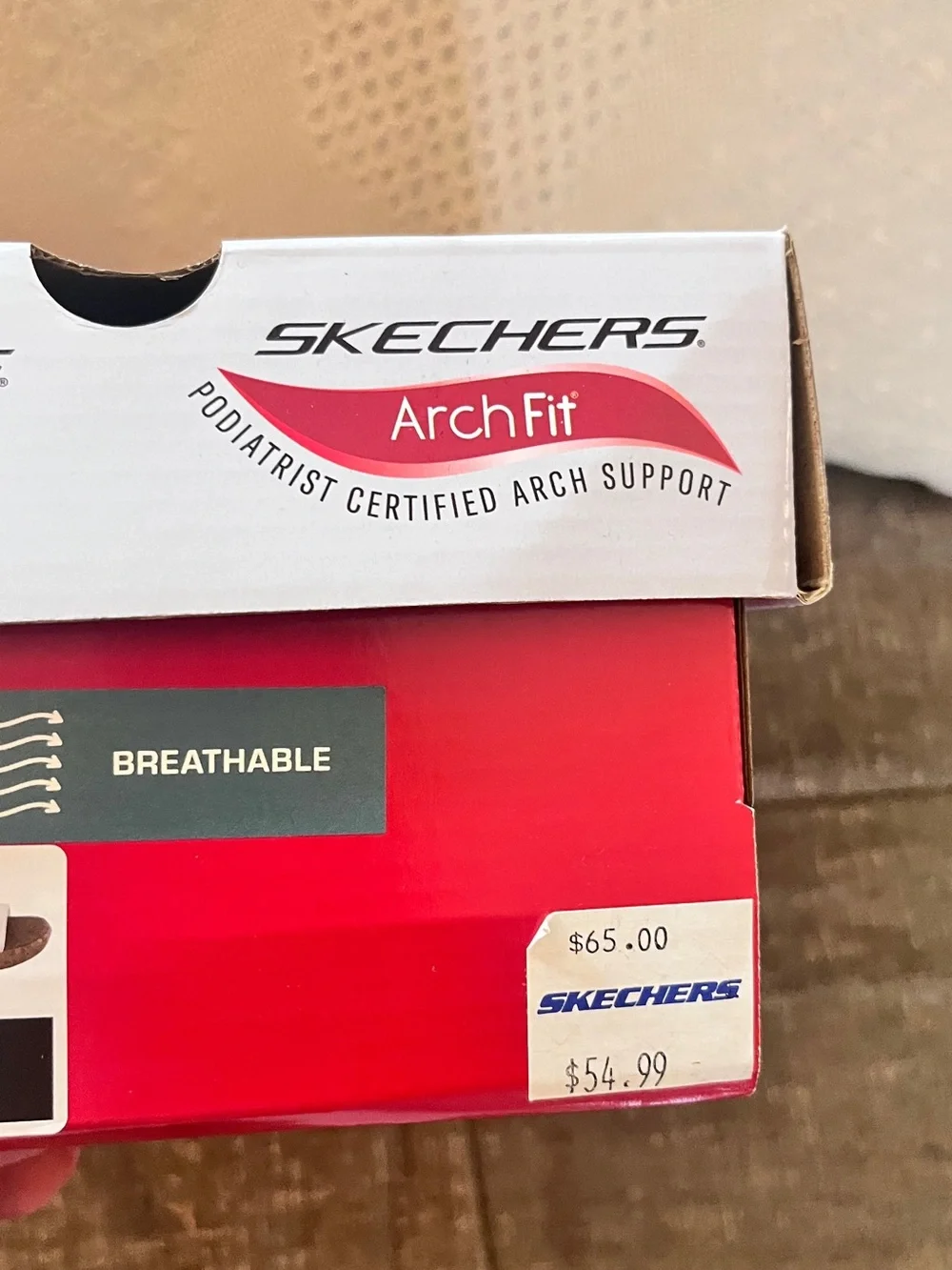 Brand new , in box Sketchers Arch Fit Sandals